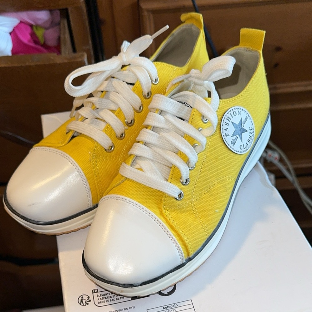Yellow flats
